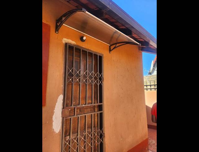 3 BEDROOM HOUSE FOR SALE IN DOBSONVILLE